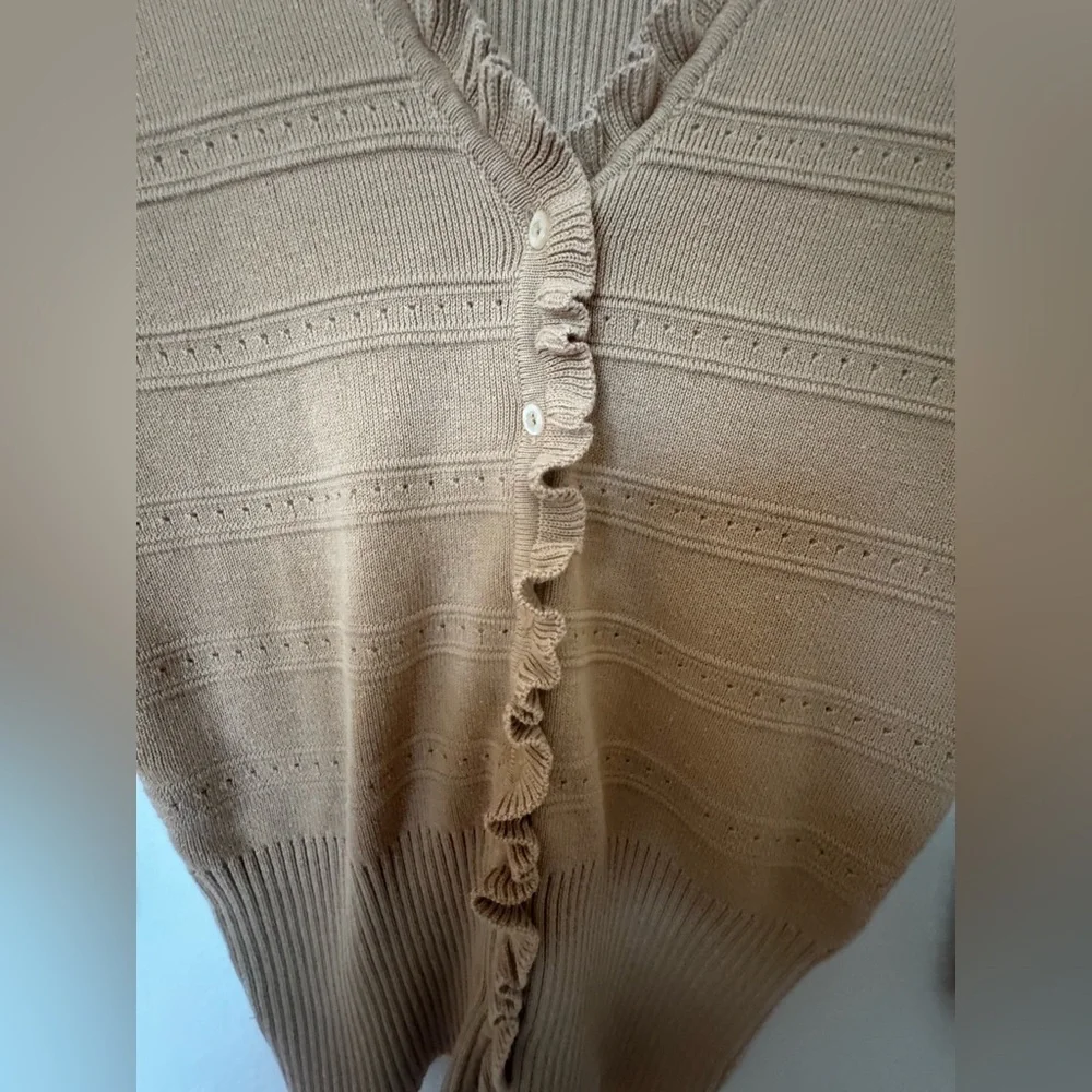 Hillard & Hanson Camel Ruffled Cardigan - Picture 4 of 8